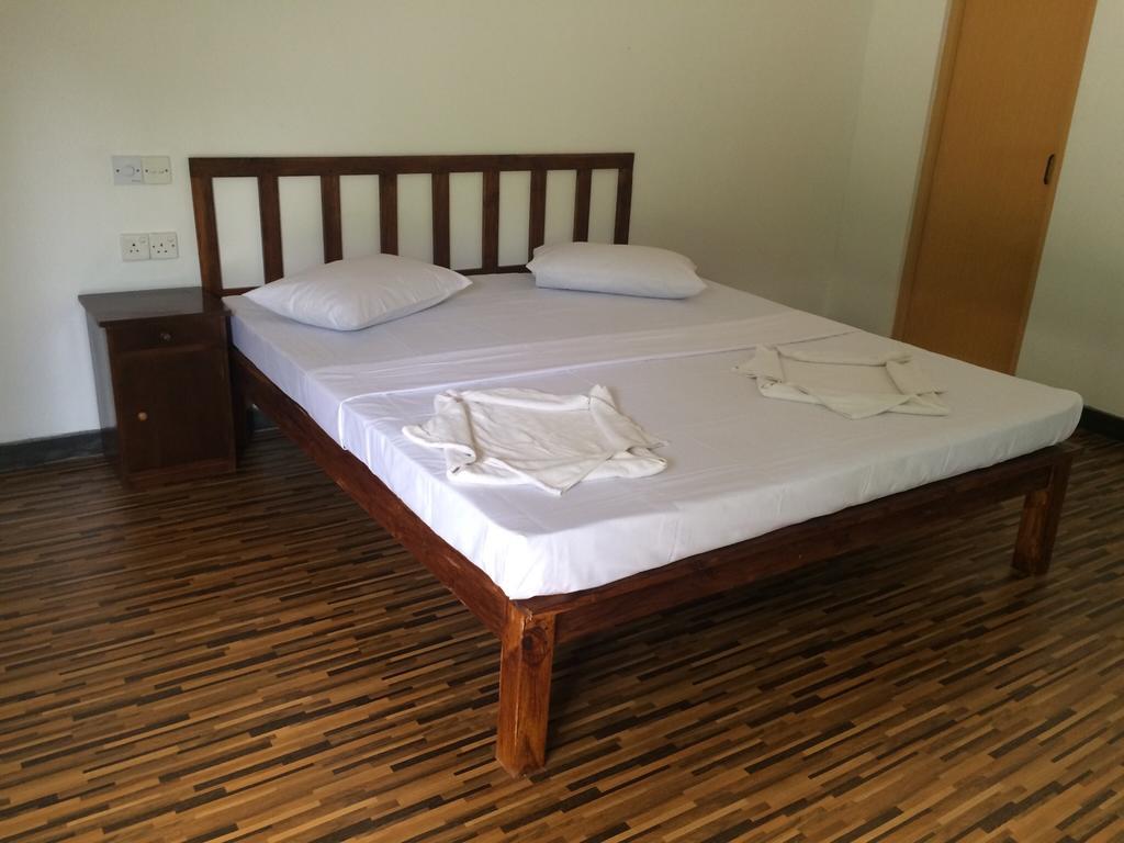 Greenwood Hotel Сігірія Екстер'єр фото